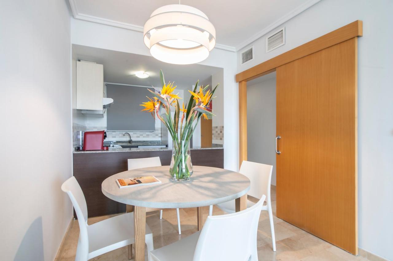 Pierre & Vacances Apartamentos Benidorm Horizon Стая снимка